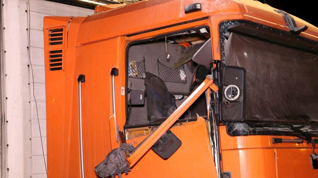 Explosie in cabine van vrachtwagen