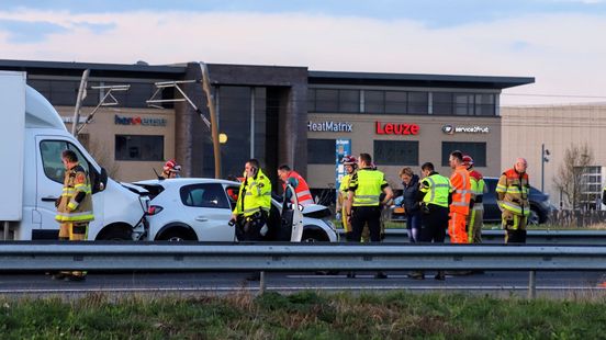 Ongeluk op snelweg • vechtpartij in Plus.