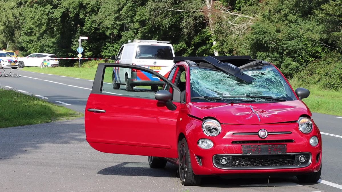 Dodelijk ongeval in Weerselo, fietser overleden na aanrijding met auto