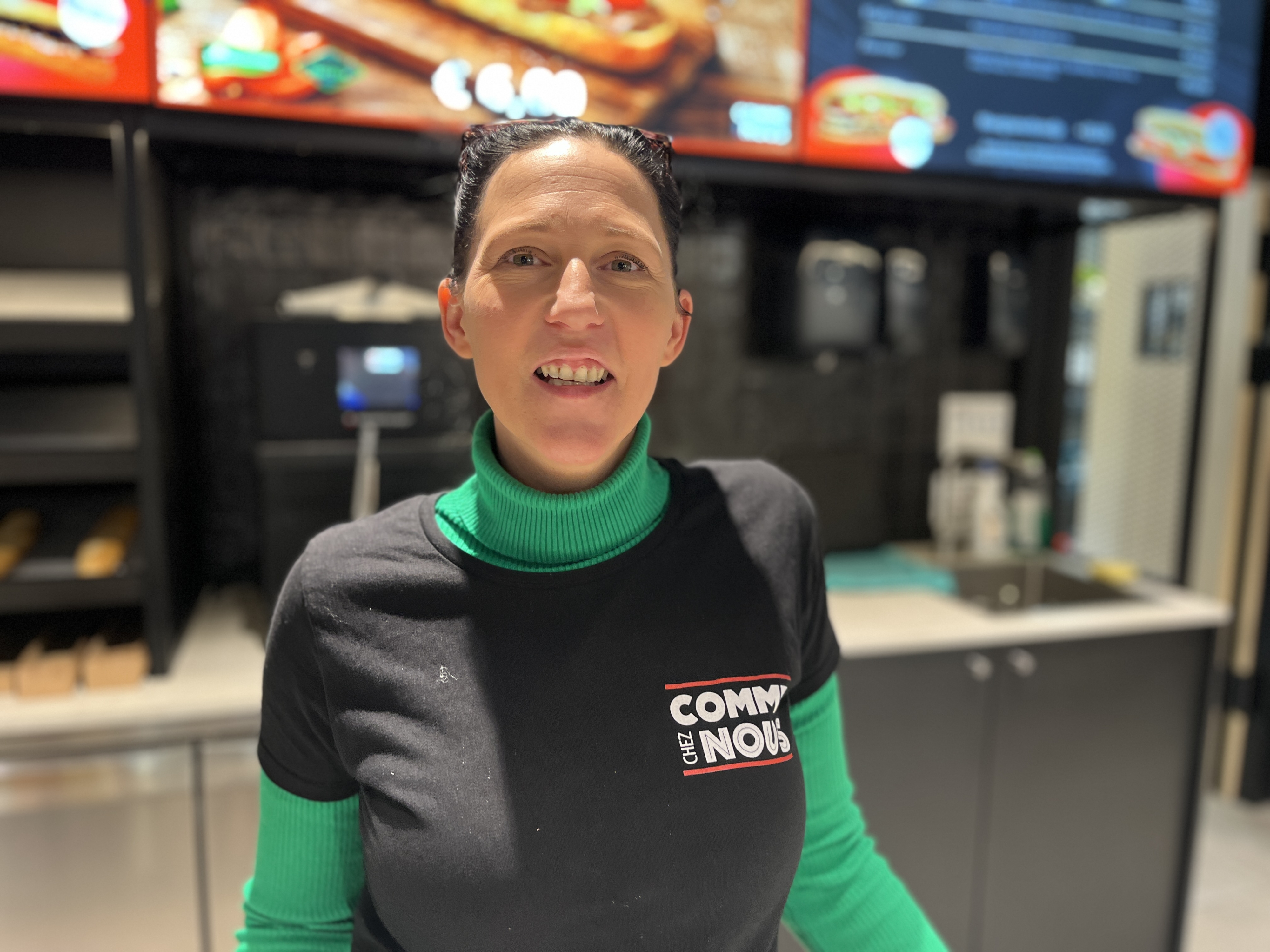 Nu de benzineprijs omhoog schiet, tanken de Zeeuwen wéér massaal in België: 'Scheelt een paar tientjes'