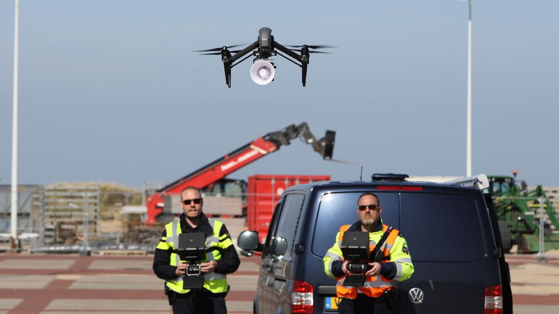 De politie-drone tijdens een inzet op Scheveningen