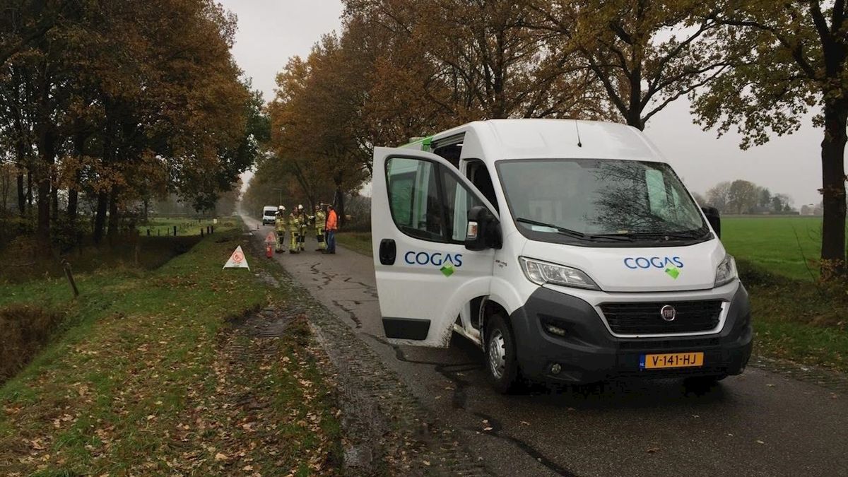 Gasleiding geraakt tijdens schoonmaken sloot in Bruchterveld