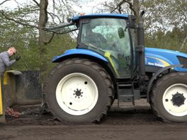 Erop of eronder voor trekkerslepfanaten tijdens oefendag: 'Vandaag is het een primeur voor mij'