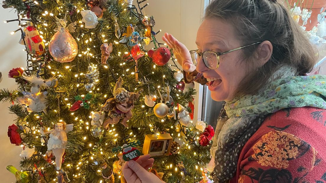 Mir geeft tips voor het versieren van de kerstboom