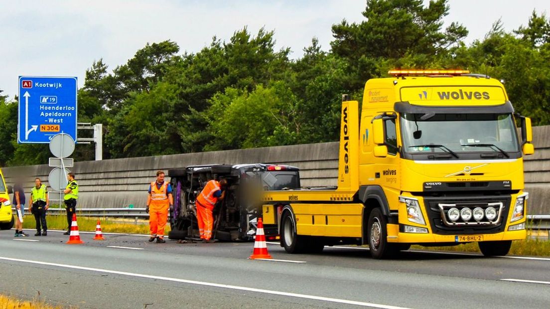 Het ongeval zorgt de nodige vertraging.