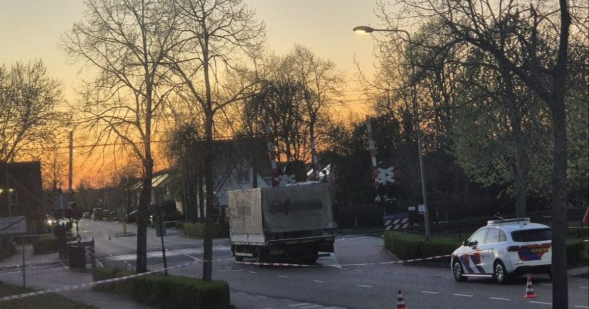 Busje met mogelijk drugsafval achtergelaten in Echt