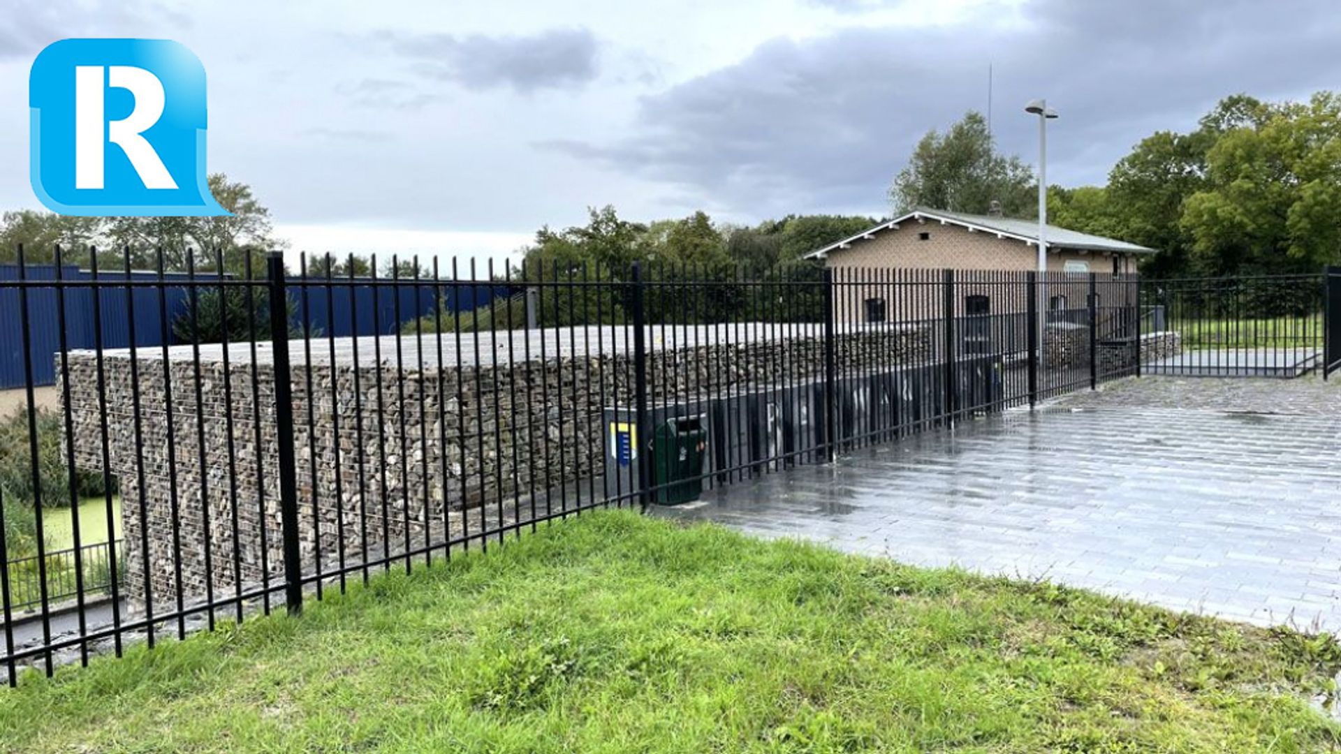 Monument 'De Volharding' achter grote hekken - Omroep Gelderland
