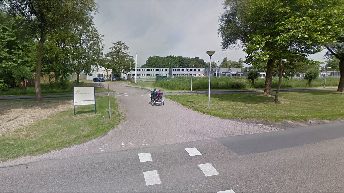 Het asielzoekerscentrum in Delfzijl