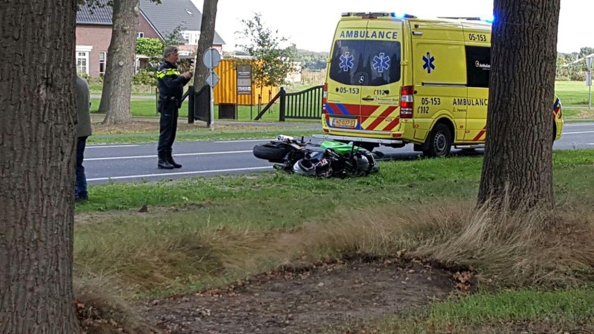 Motorrijder gewond na aanrijding in Fleringen