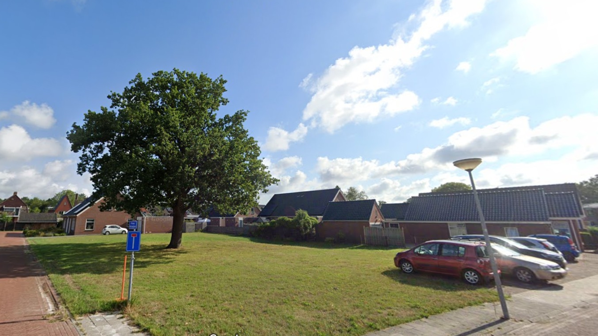 Raad Van State Zet Streep Door Bouw Van Twee Huizen Bij Monumentale Eik ...