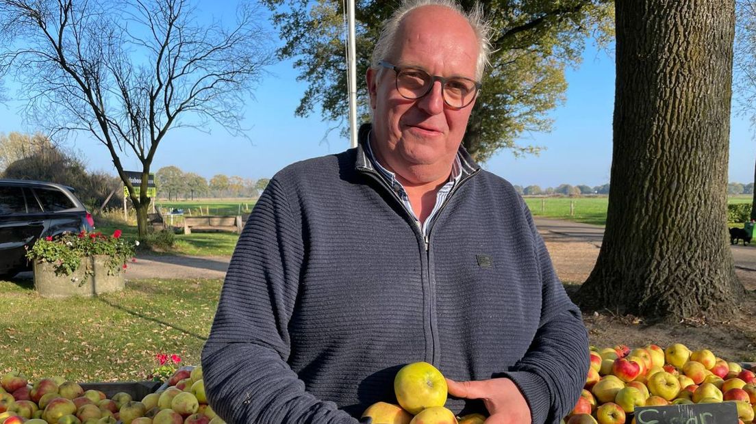 Roel te Velde uit Collendoorn heeft duizenden goedkope appels op de kop getikt.