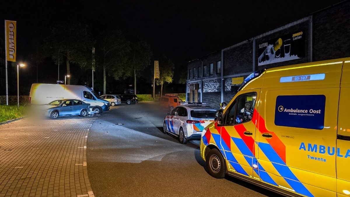 112 Nieuws: Ravage bij ongeval in Enschede