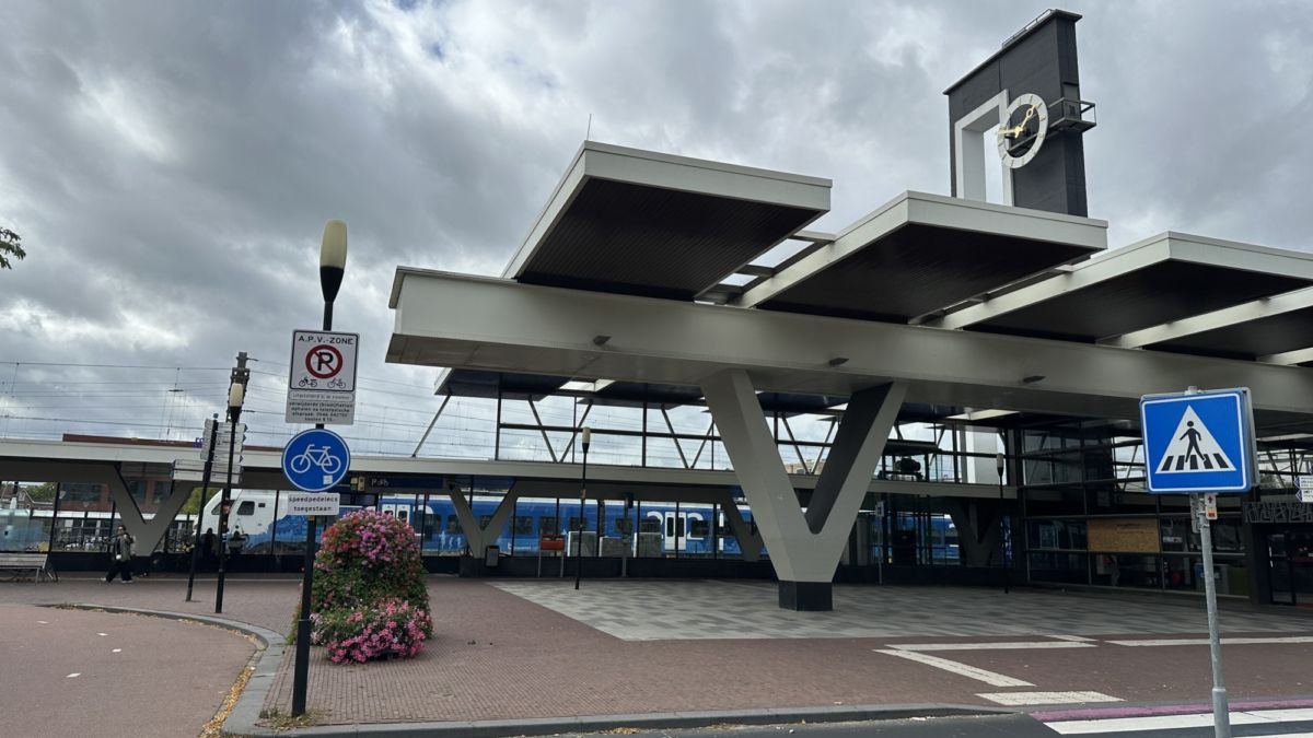 Almelo in top drie onveilige stations: 'Wat gaan we hier aan doen?'