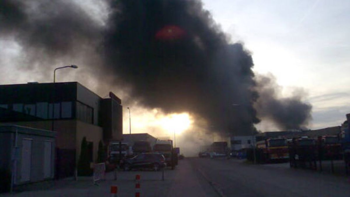 Brand legt vleesfabriek Weurt in as