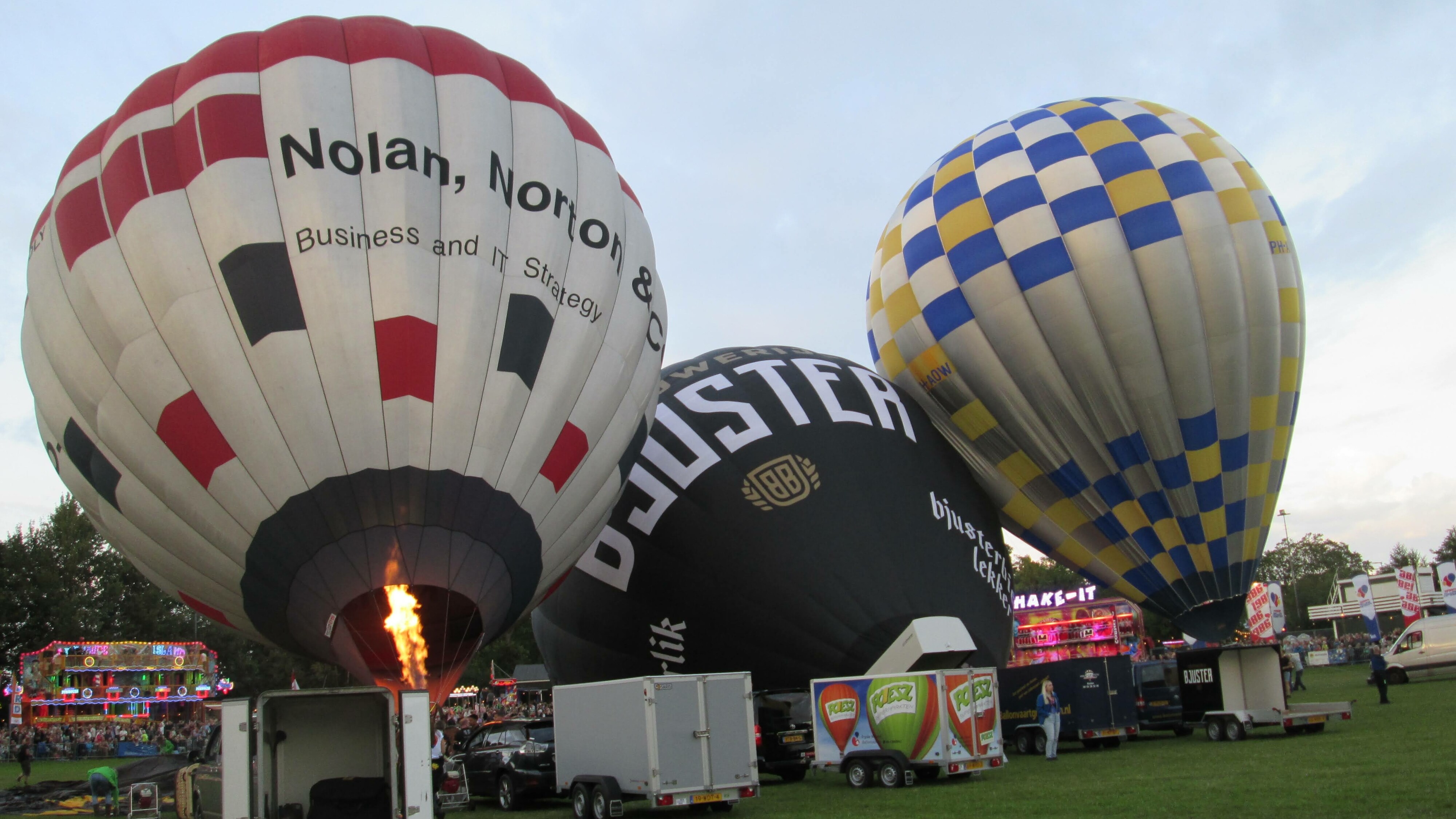 Slecht weer zit ballonvaarders dwars: "Geen leuke boodschap voor passagiers"
