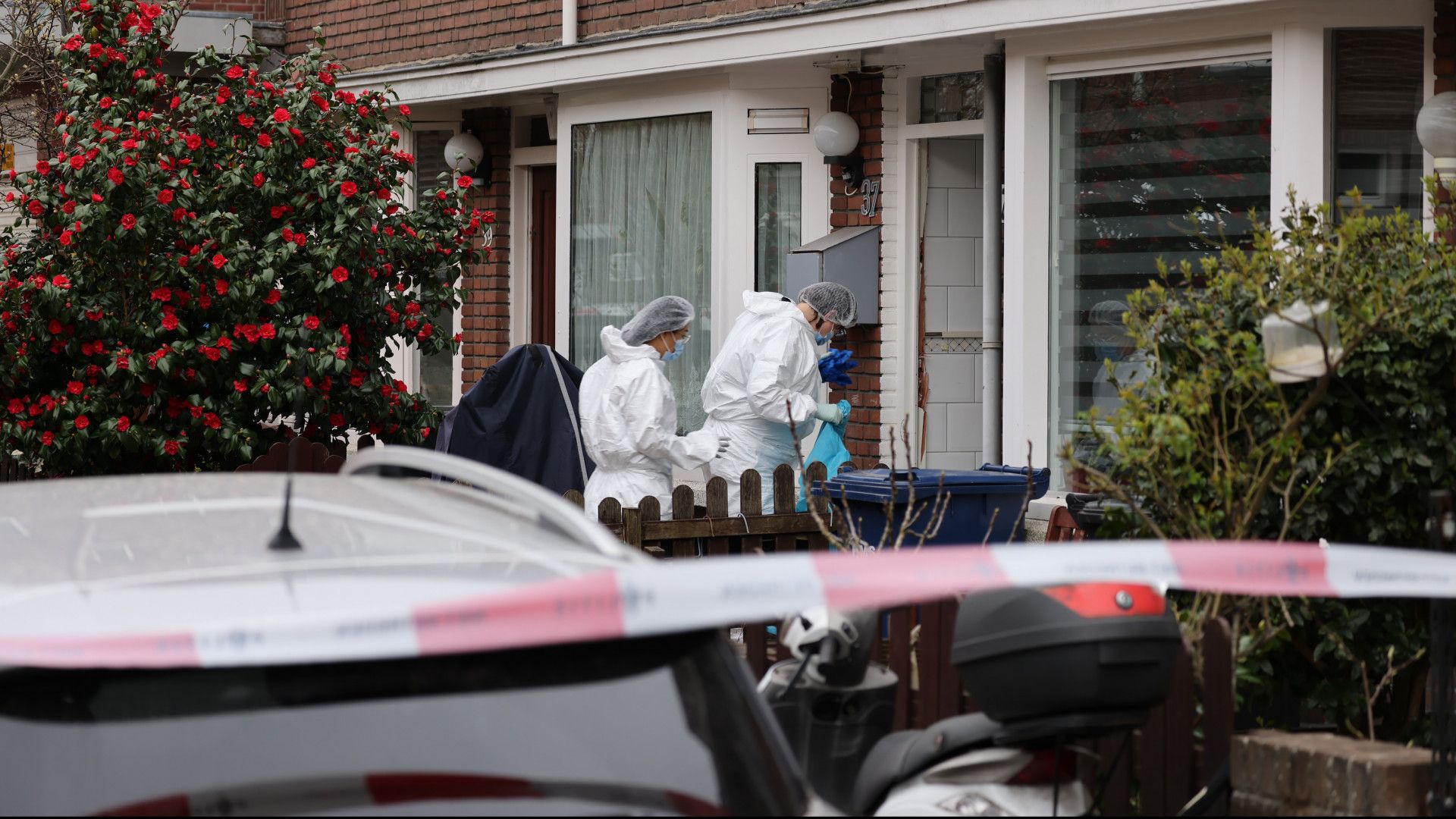 Man In Haagse Woning Vermoordde Eerst Zijn Vrouw Voor Hij Zichzelf ...