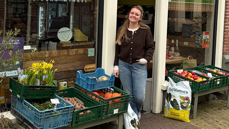 Biologysk is hip: Fleur Lisa (25) ferôveret Warkum mei Biowinkel