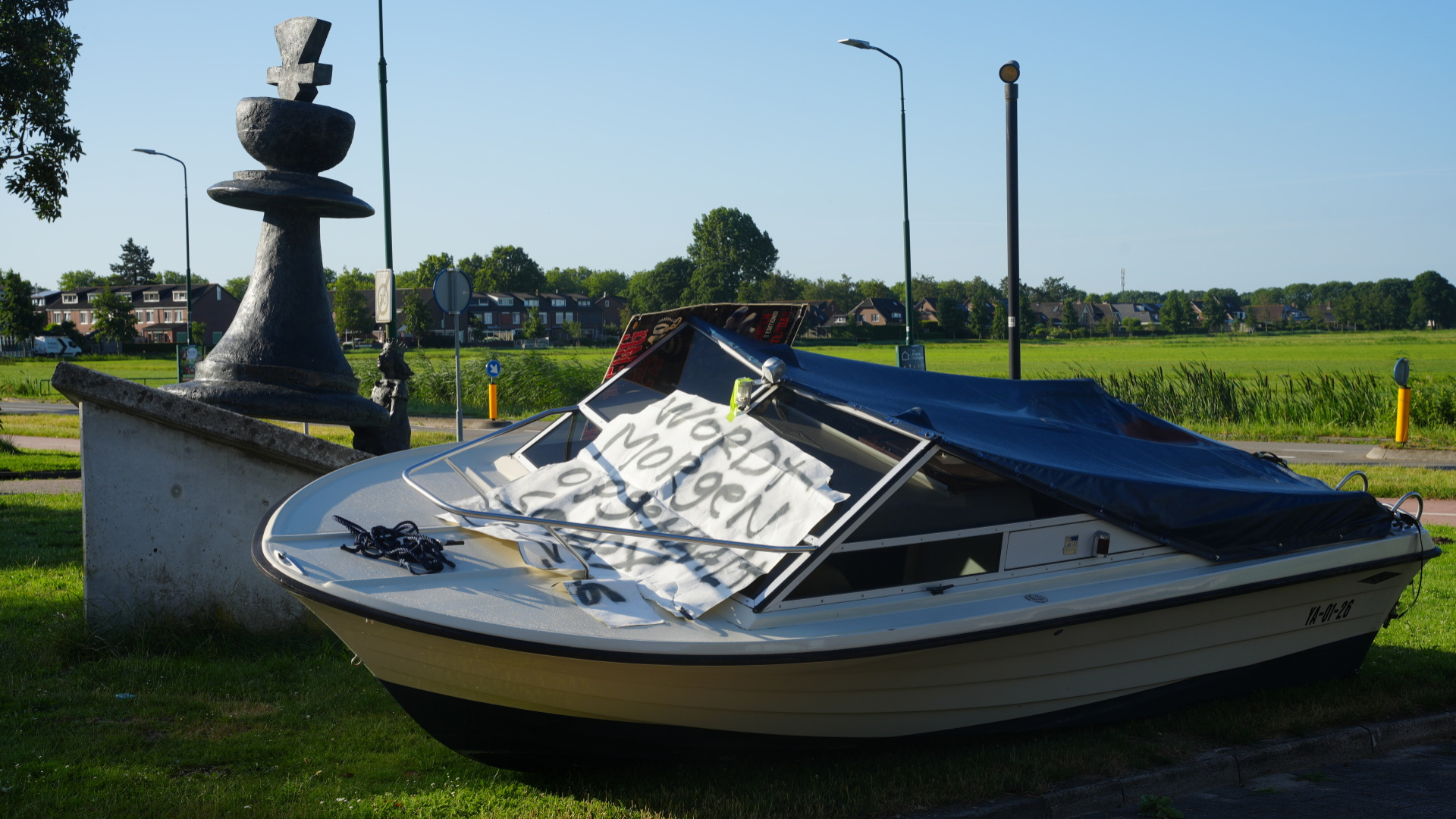 Mysterie in Bunschoten: wie liet zijn boot achter in de berm?