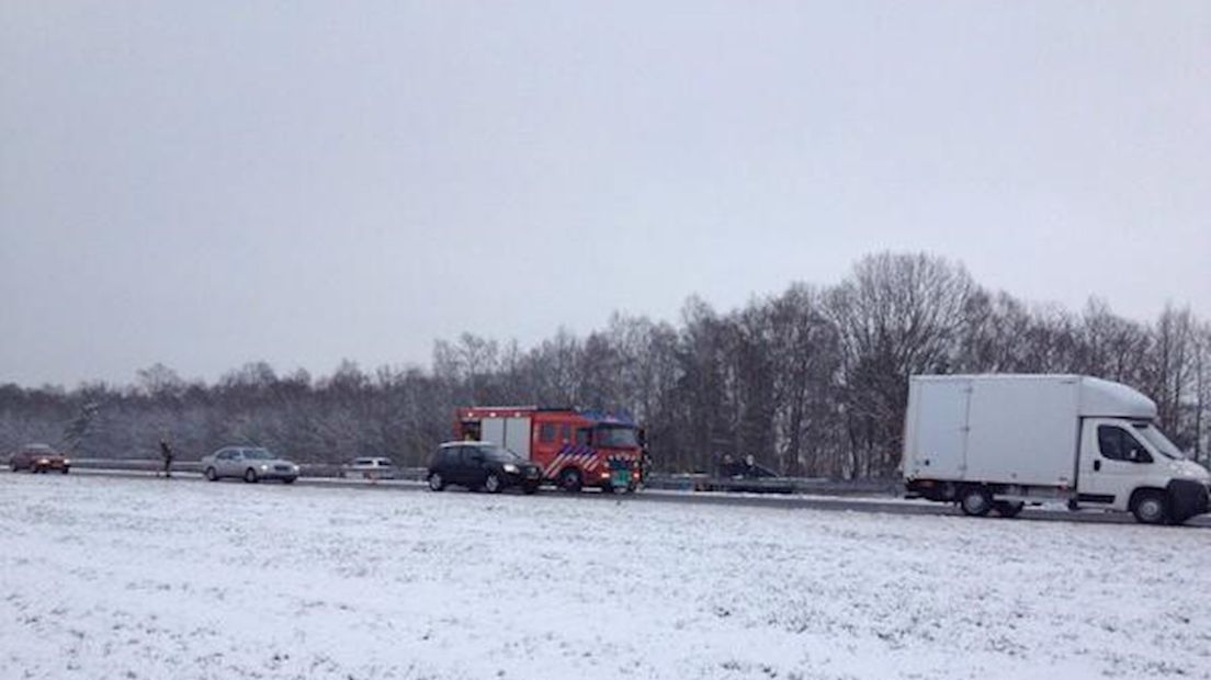 Auto op de kop op A1 bij Rijssen