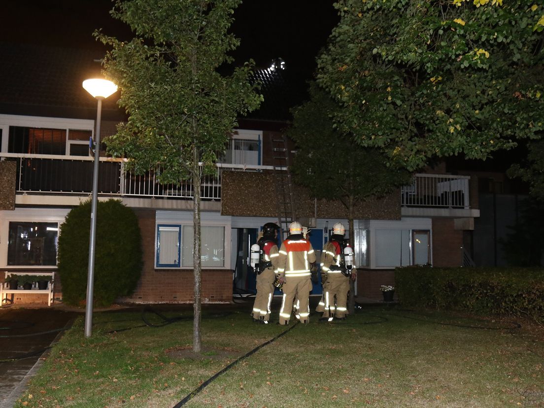 Brand aan het Alicantepad in Rotterdam-Alexander.
