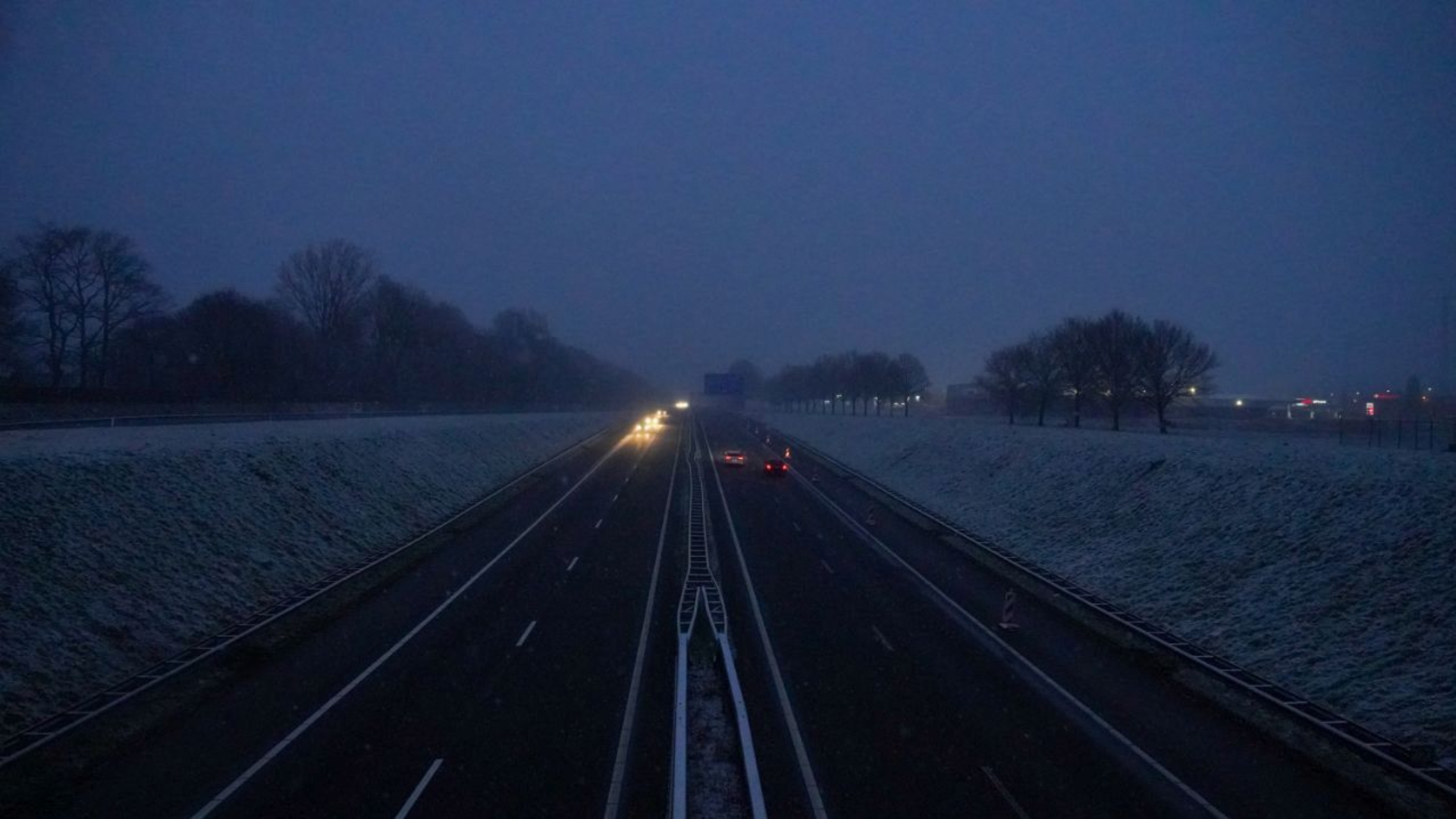 KNMI Waarschuwt Voor Gladheid Tot Zondagochtend - RTV Noord