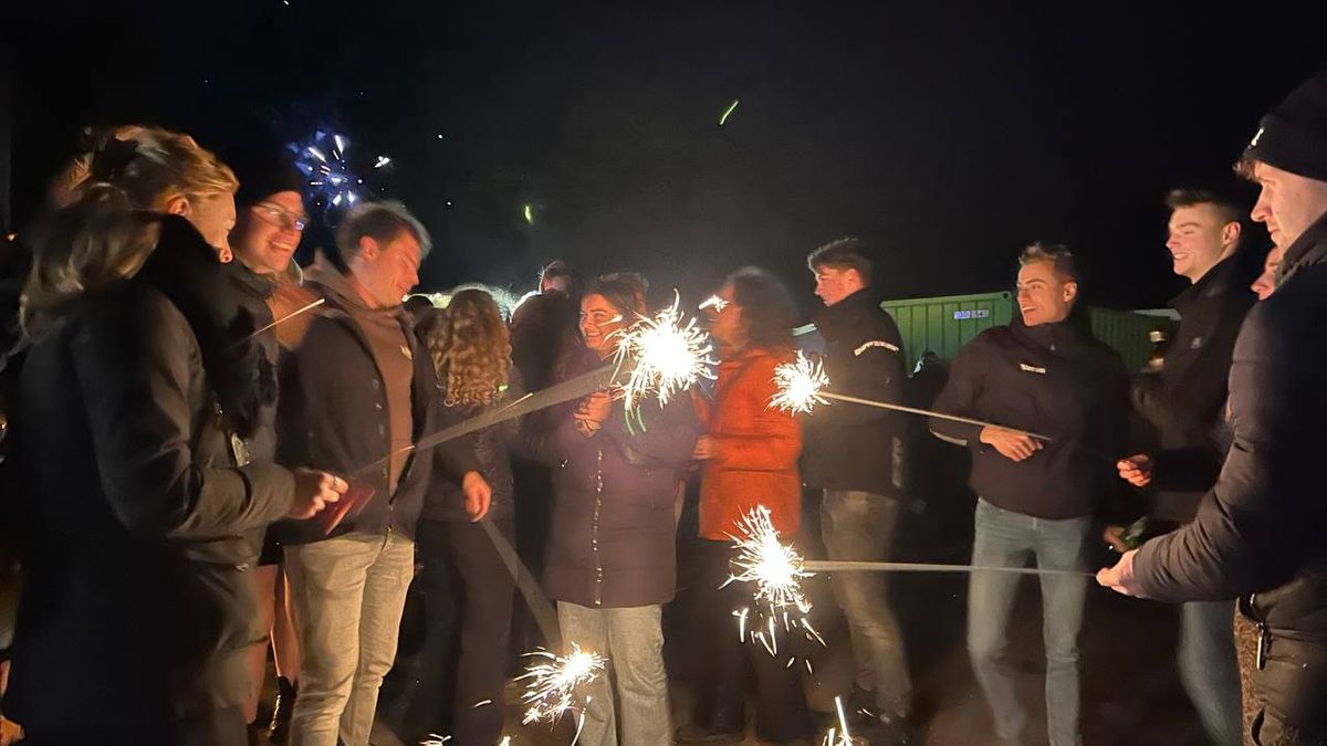Na tien dagen feesten is 2025 in stijl begonnen in Sint Jansklooster: 