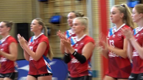 Anniek Siebring neemt in 'haar' Sleen met een traan afscheid van topvolleybal
