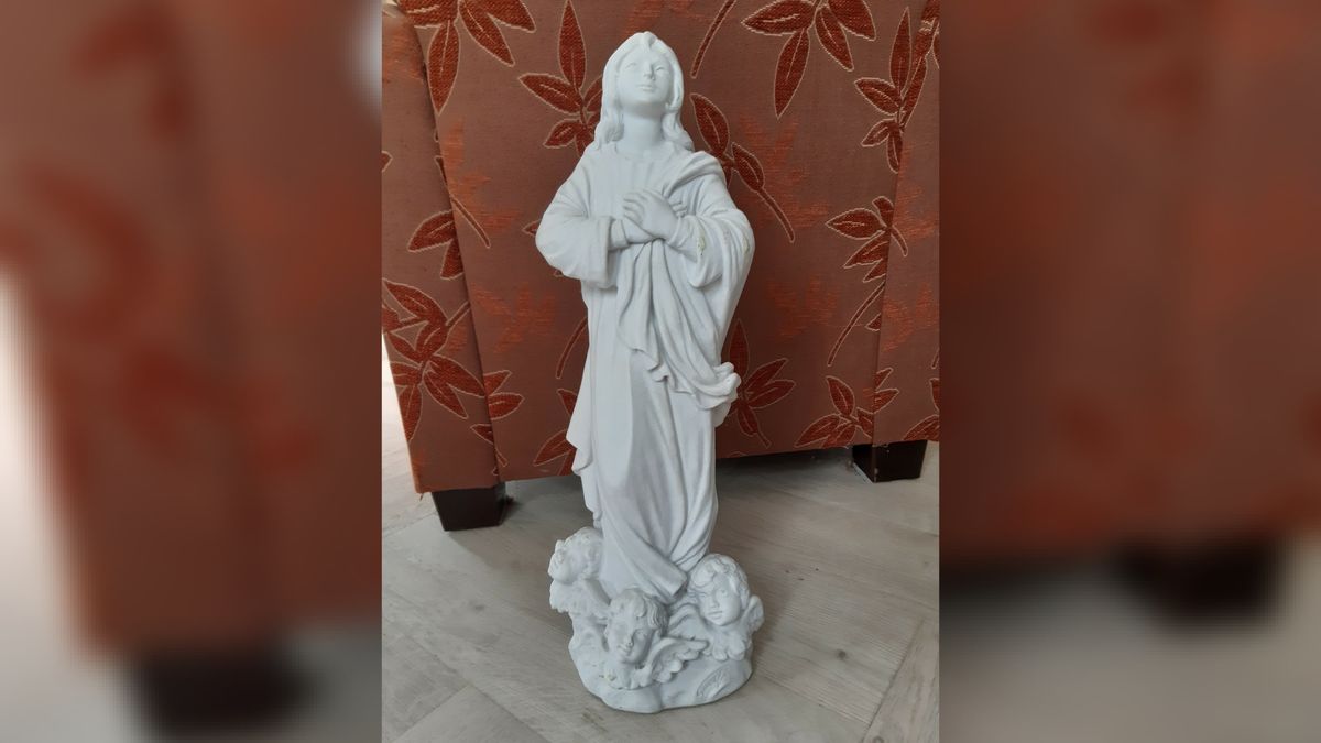 Gestolen Mariabeeldje Ovezande teruggevonden in de berm