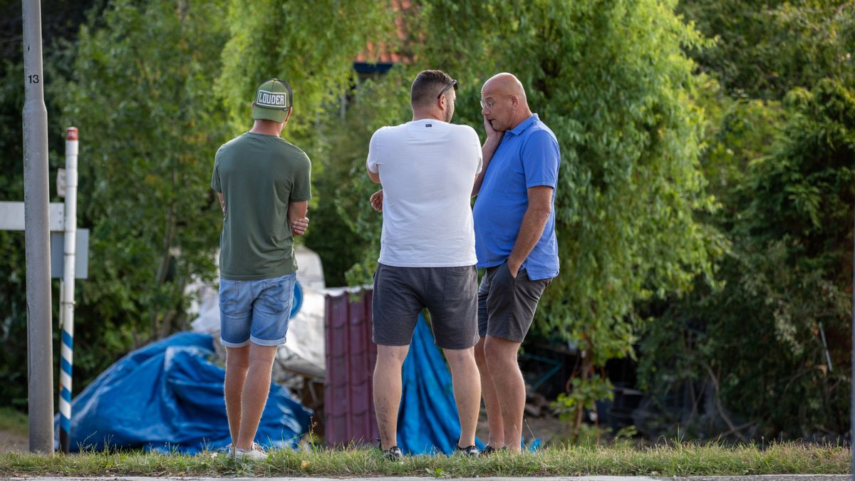 Nieuw-Beijerland in shock na vrachtwagendrama: 'Ik zag drie mensen onder de wagen liggen, daar was n