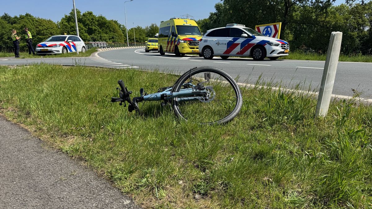 Fietser loopt hoofdwond op bij aanrijding Sint Joost