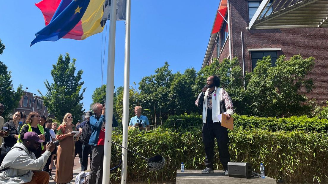 Student spreekt op demonstratie