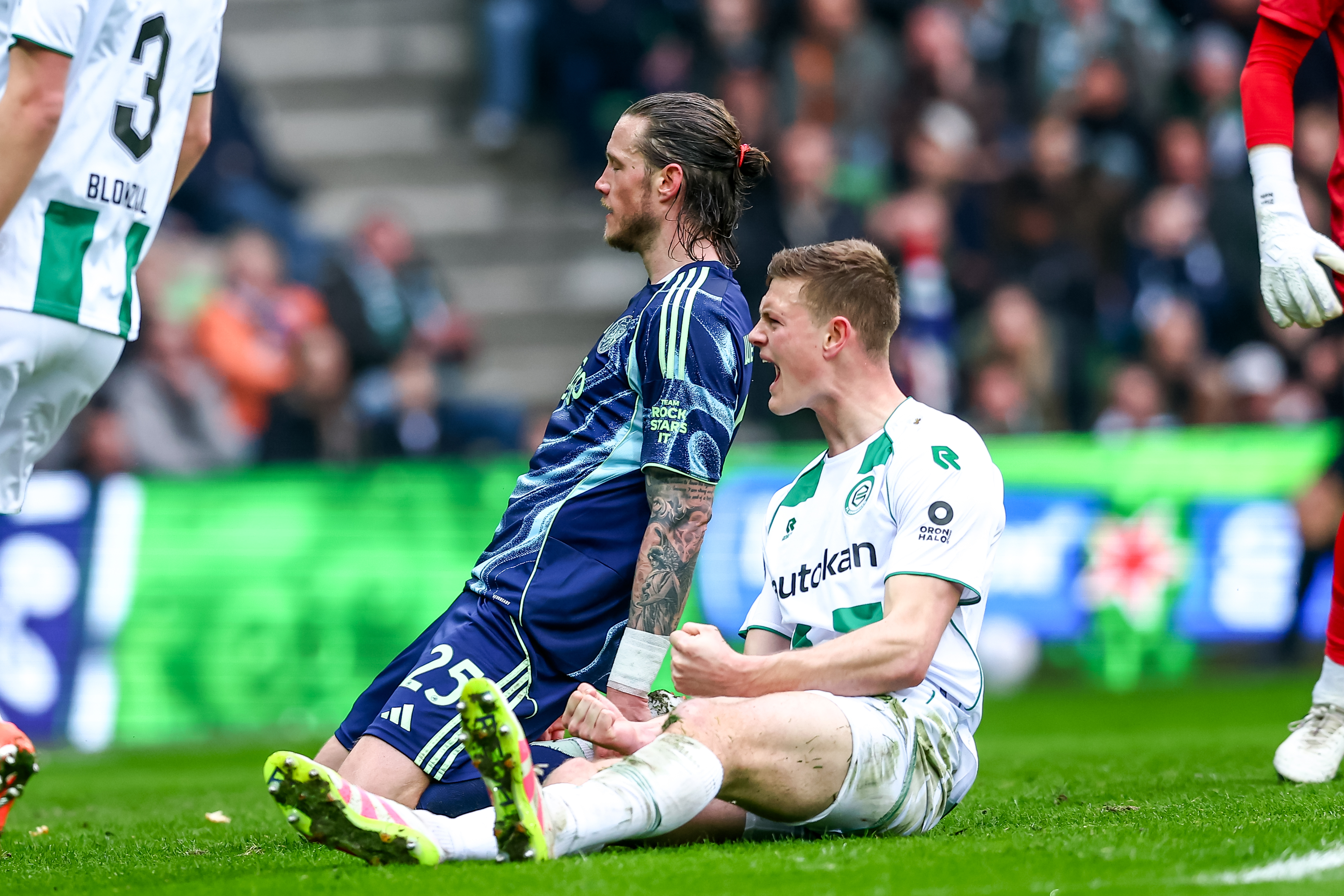 Dies Janse doet zijn Ajax pijn met prachtige assist