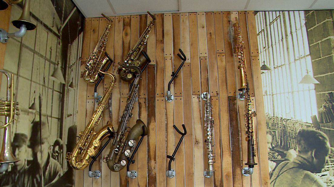 Eigen gebouwde saxofoons van De Quelery