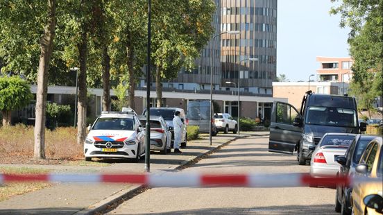 Politie ontruimt honderd woningen na vondst mogelijk drugslab