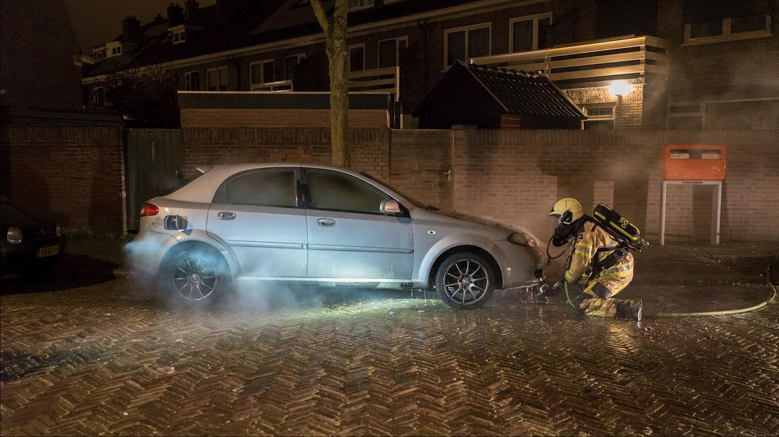 Weer autobrand in Deventer