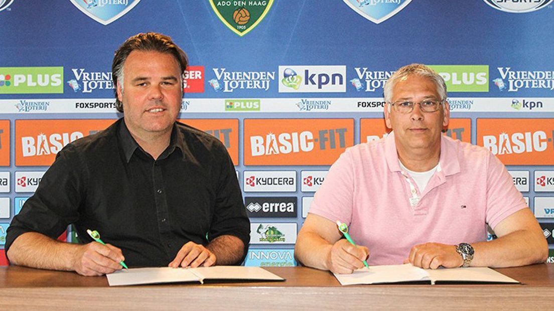 Frans Danen tekent samen met Jeffrey van As contract