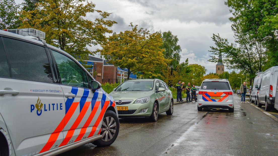 De politie loste twee waarschuwingsschoten bij een aanhouding in Maasland