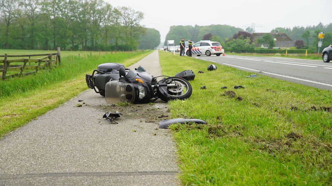 Motorrijder aangereden in file op N344