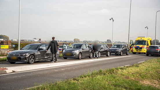 Vier auto's betrokken bij kettingbotsing