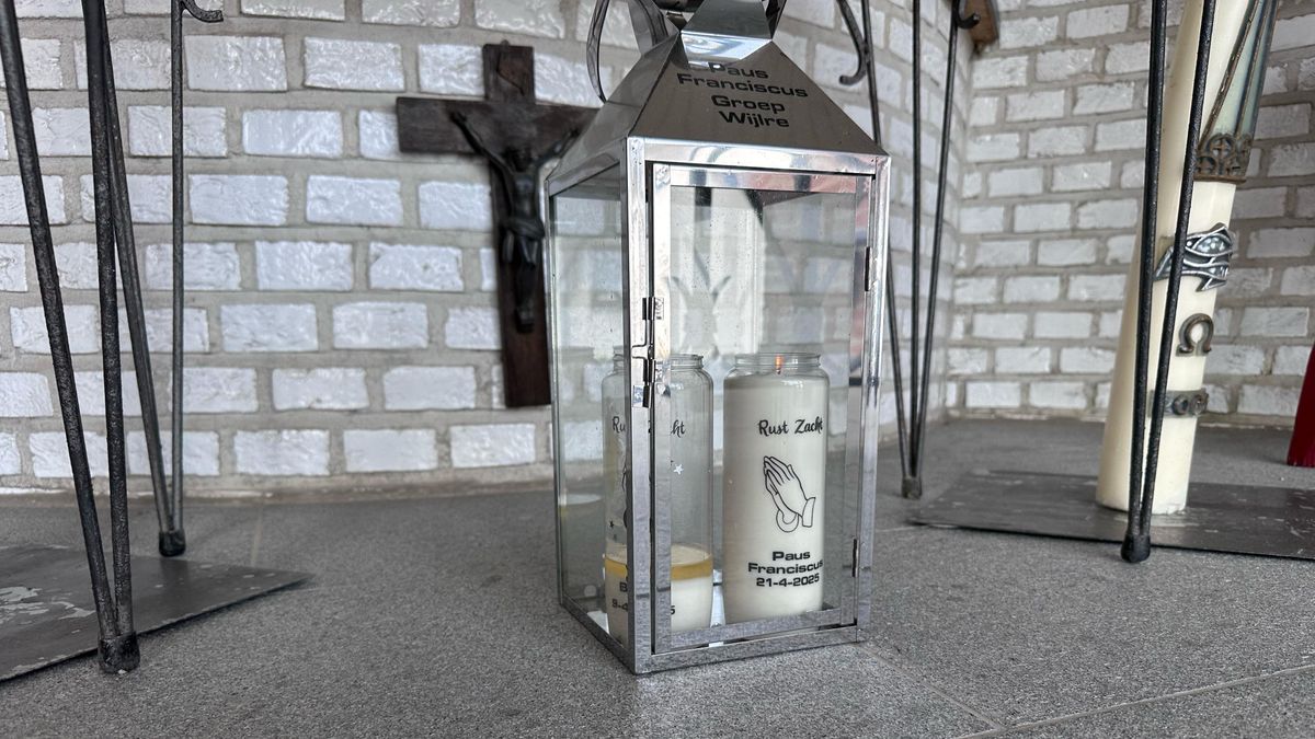 Paus Franciscusgroep eert naamgever met gedenkkaars