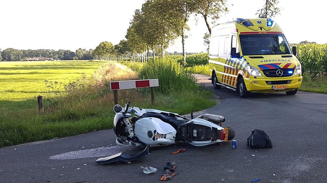 Motorrijder gewond bij ongeluk in Vinkenbuurt