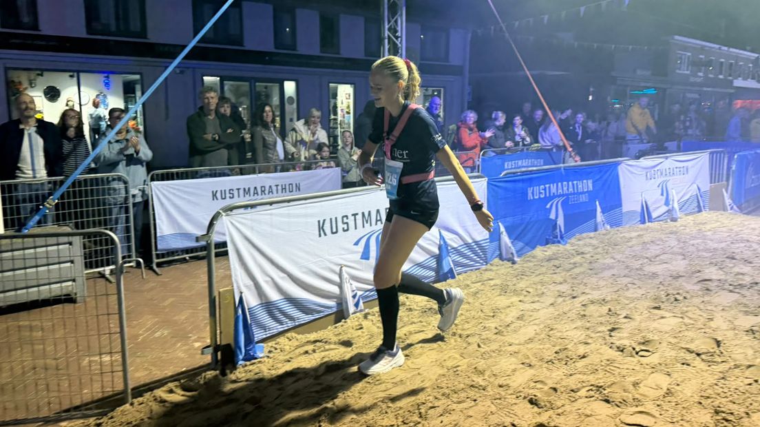 De snelste vrouw bij de Light Kustrun