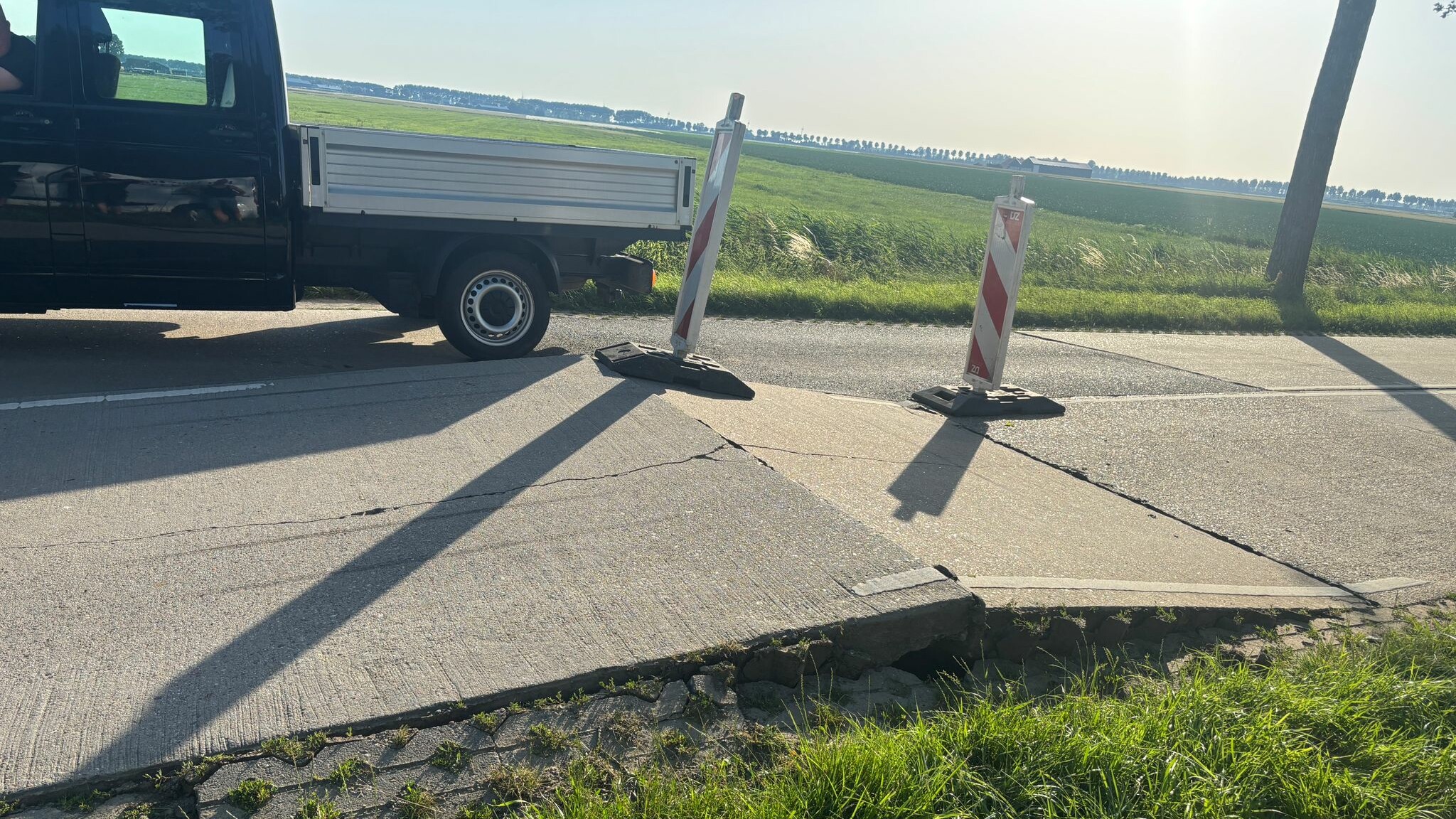 Door hitte beschadigde weg op Tholen hersteld