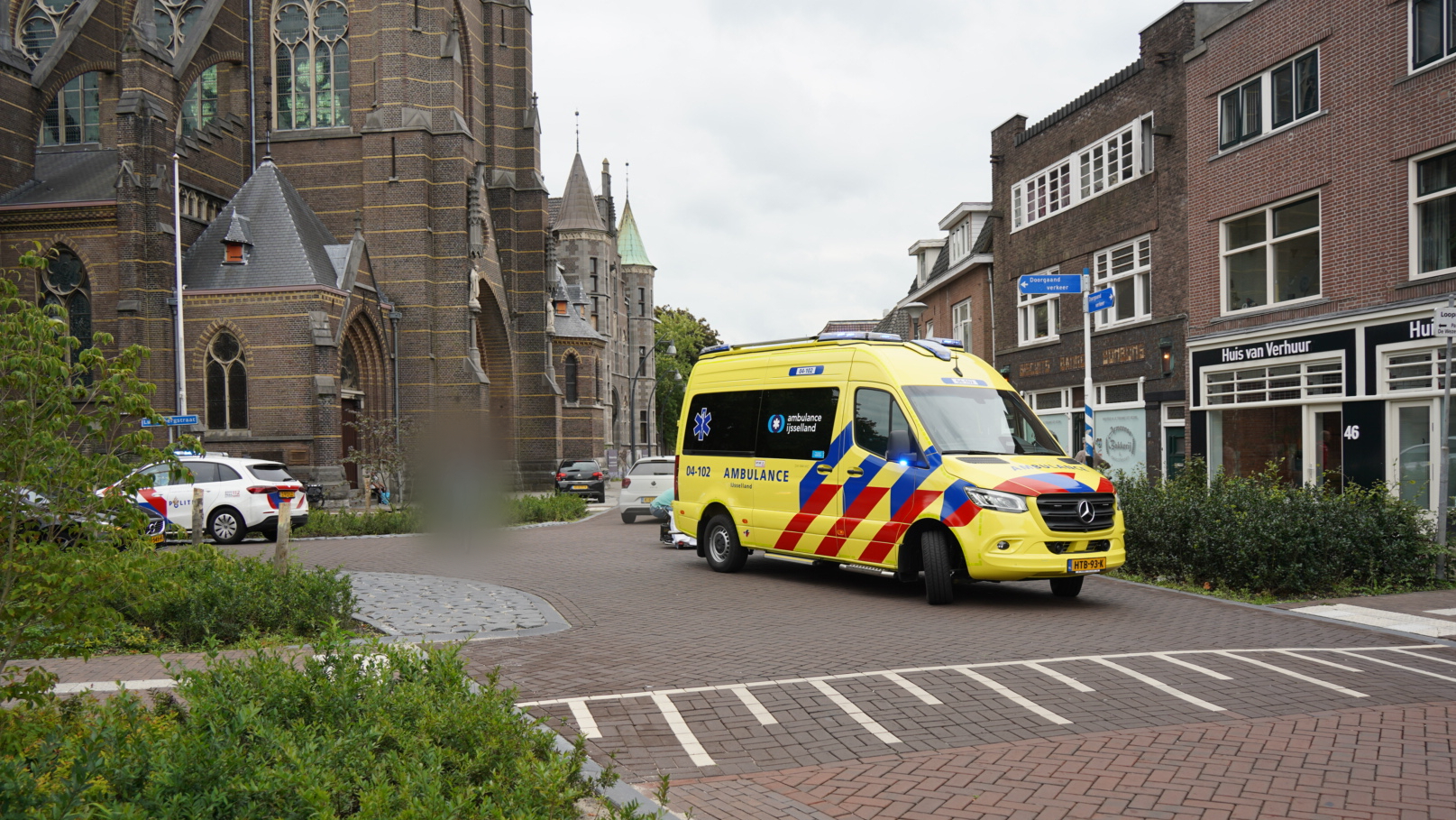 Ongeval na vermoedelijk misverstand op Assendorperstraat.