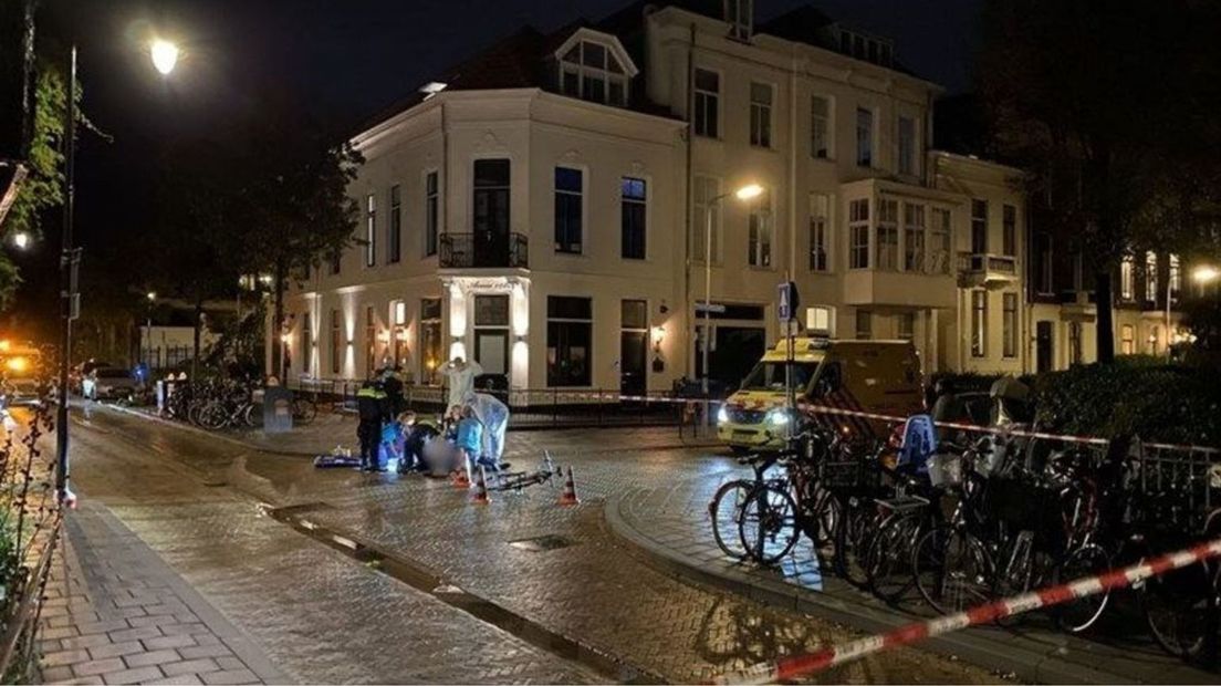 De plek waar de 73-jarige Jan Kruitwagen werd mishandeld in het Spijkerkwartier.