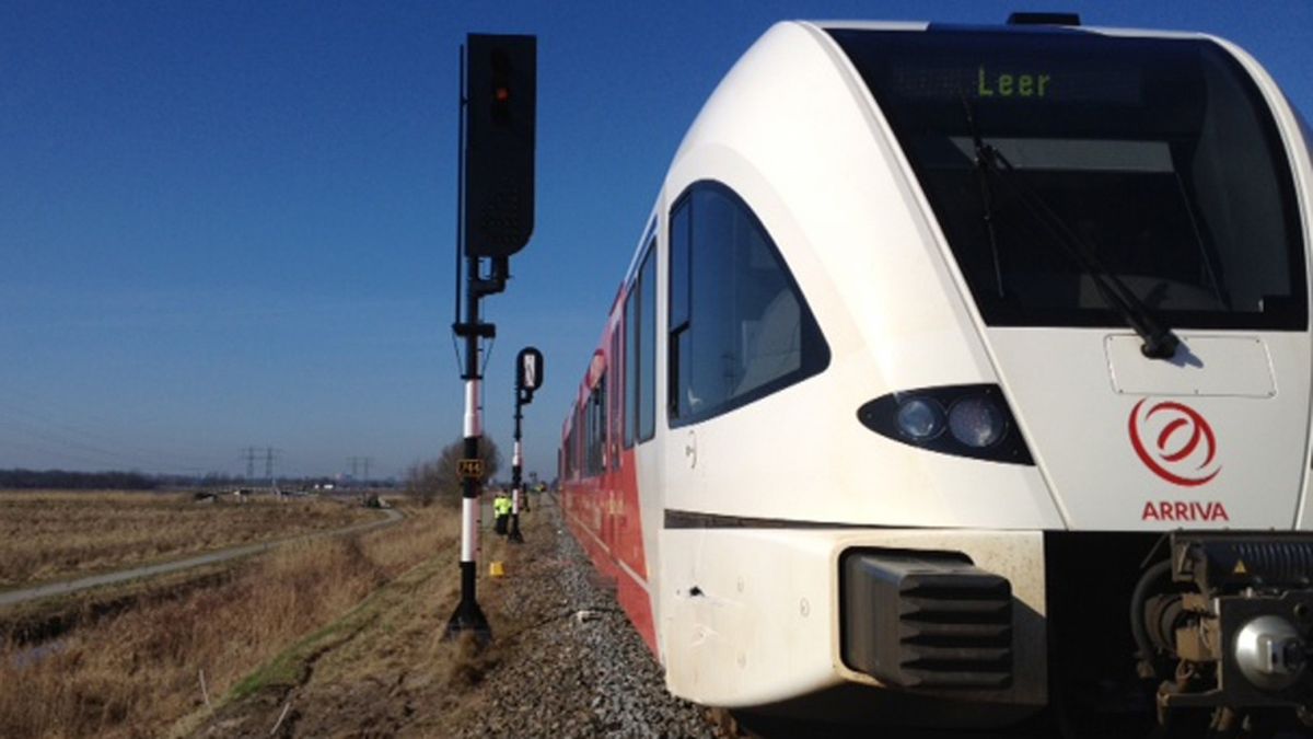 Trein botst op minikraan bij Kropswolde (Update)
