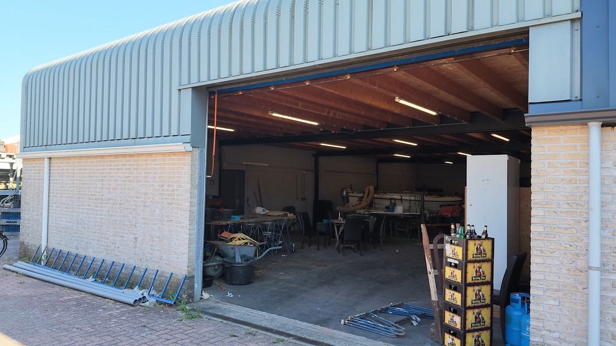 Festival in een werkplaats? Een vriendengroep uit Menaam organiseert het