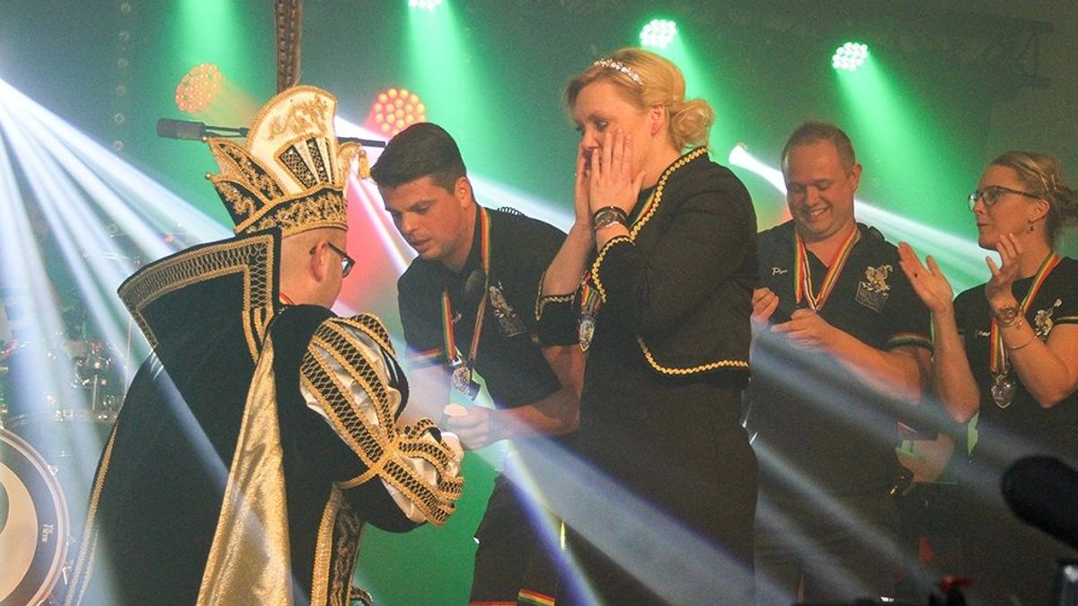 Prins trouwt met zijn prinses in Sint Odiliënberg