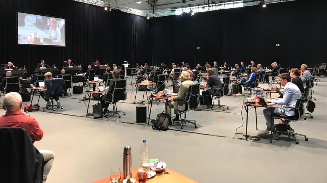 Statendebat over compensatie: 'Half ei' versus lof