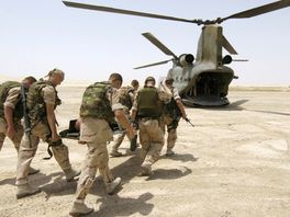 In Afghanistan gaat het tijdens militaire oefening gruwelijk mis: Kampenaar schiet collega neer